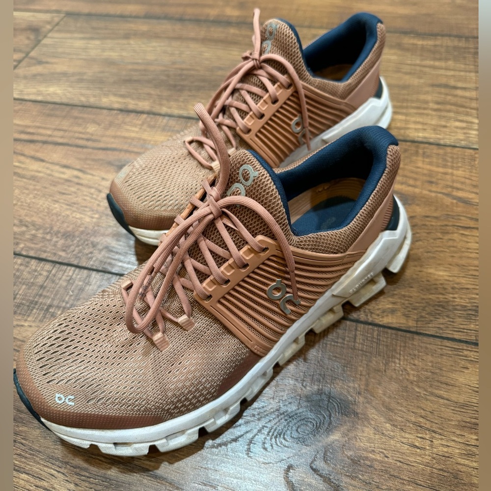 On Running Women's Cloudswift - image 1